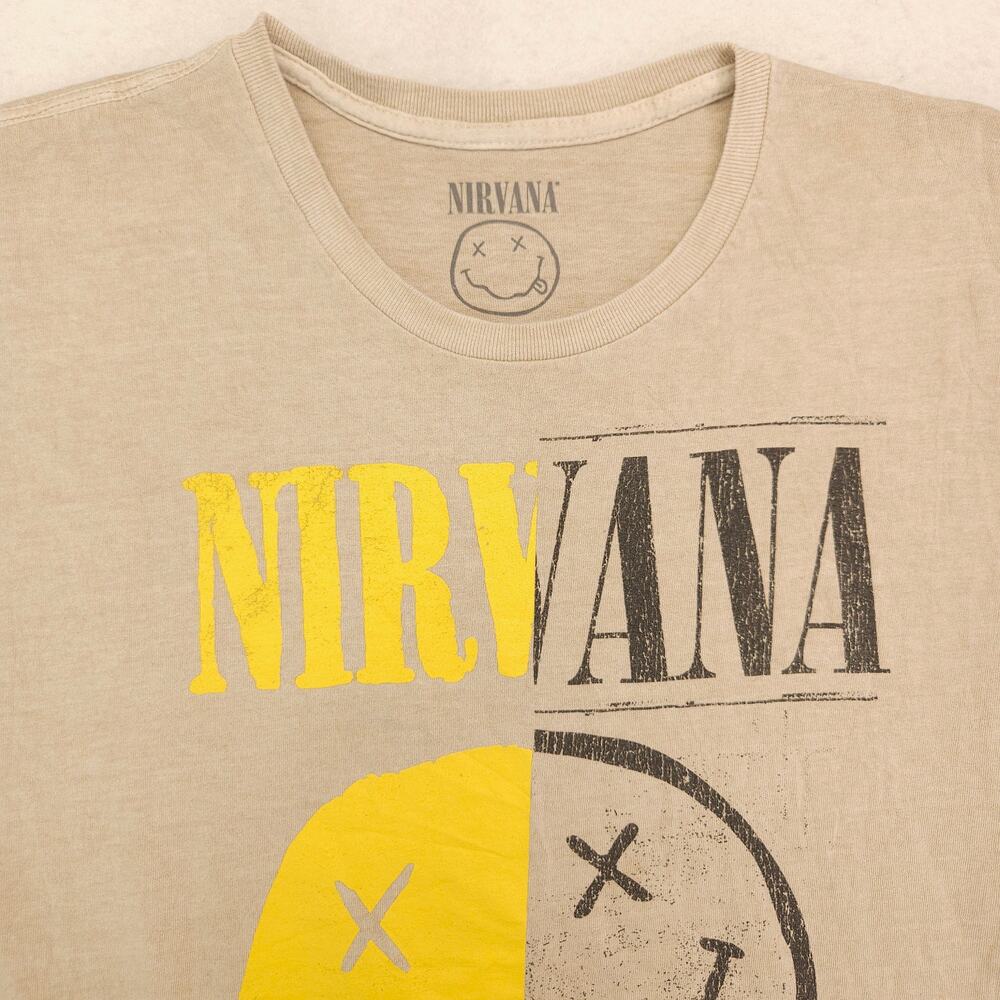 Nirvana Band Casual Crew Neck Graphic T-Shirt Adult Mens Size Large L Tan Yellow